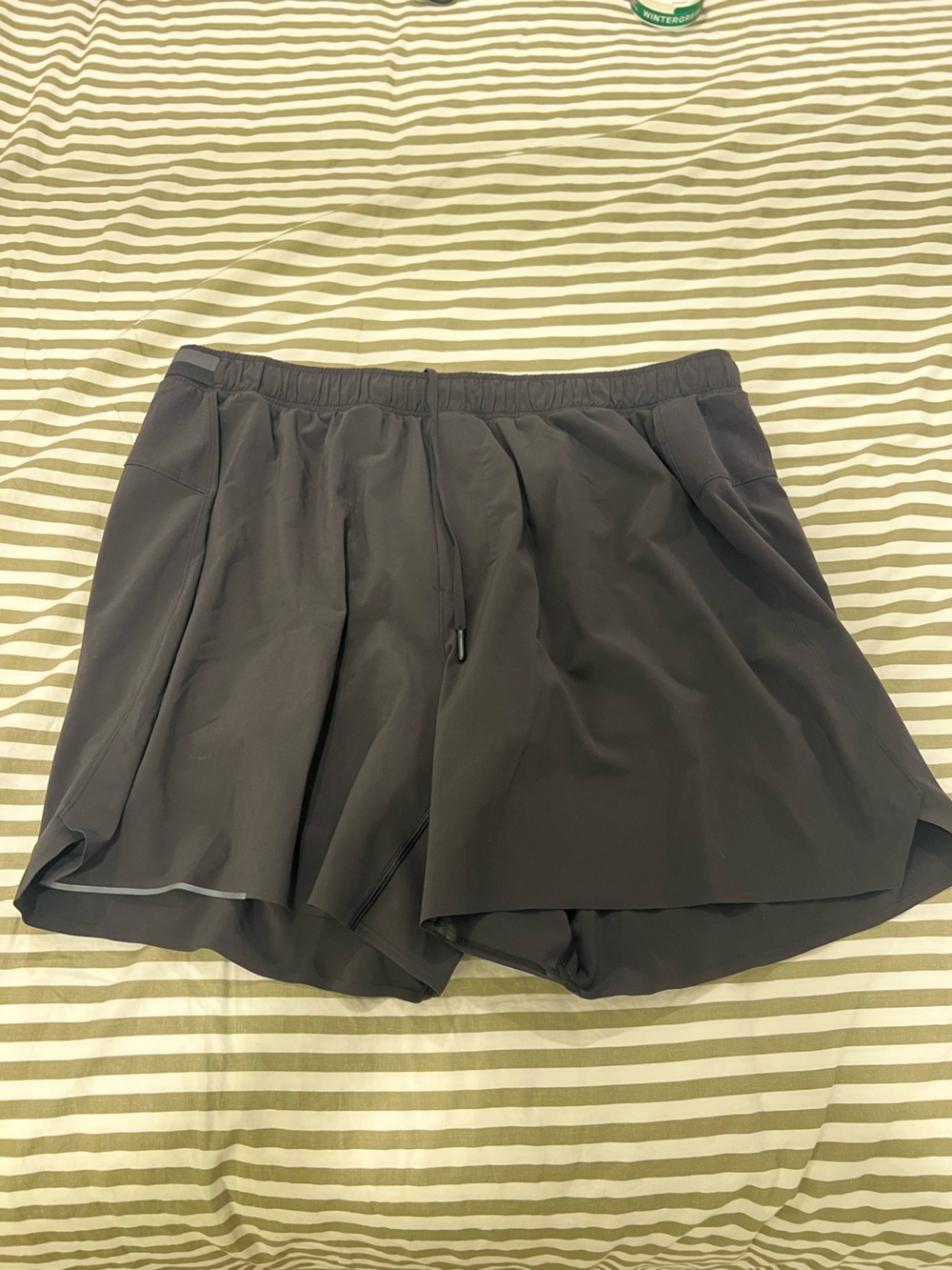 Lululemon Black 6 inch lined running shorts